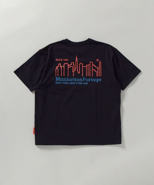Manhattan Portage（マンハッタンポーテージ）の「【WEB限定/SHIPS別注】Manhattan Portage: ネオンカラー エンブロイダリー ロゴ Tシャツ（Tシャツ/カットソー・メンズ・ホワイト/グレー/ブラック/ナチュラル・SMALL/MEDIUM/X-LARGE/LARGE）」の8枚目の写真
