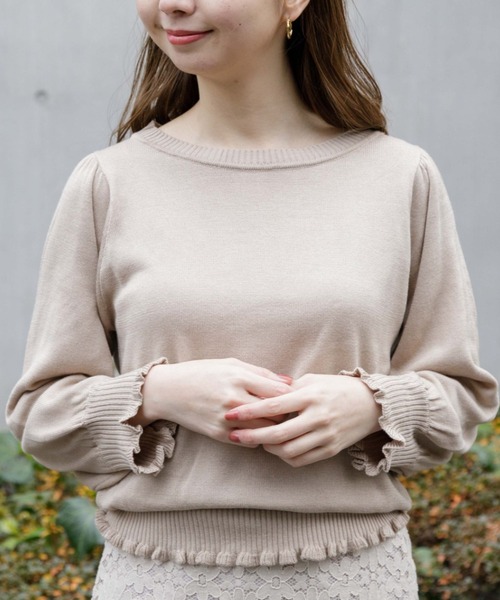 flower(フラワー)の「デイリーフリルニット(ニット/セーター・レディース・ベージュ/ホワイト/グレー・FREE)」の1枚目の写真