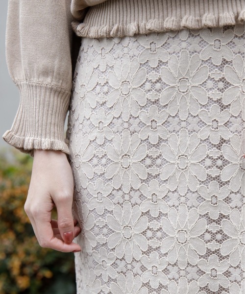 flower(フラワー)の「デイリーフリルニット(ニット/セーター・レディース・ベージュ/ホワイト/グレー・FREE)」の22枚目の写真