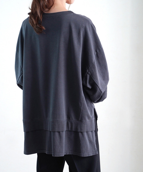 Fizz（フィズ）の「【Fizz/フィズ】　USED加工　裏毛レイヤード風デザイントップス（スウェット・レディース・ブラック/アイボリー/グレイッシュベージュ/ブルー・M）」の18枚目の写真