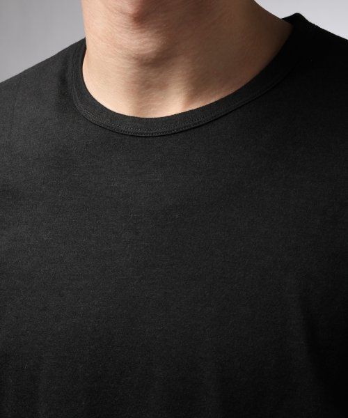 HARE(ハレ)の「温度調整機能/アウトラストクルーネックカットソー【HARE】(Tシャツ/カットソー・メンズ・オフホワイト/ブラック/グレー/ネイビー・SMALL/LARGE/MEDIUM)」の7枚目の写真