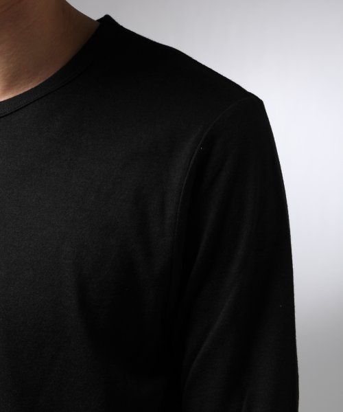 HARE(ハレ)の「温度調整機能/アウトラストクルーネックカットソー【HARE】(Tシャツ/カットソー・メンズ・オフホワイト/ブラック/グレー/ネイビー・SMALL/LARGE/MEDIUM)」の8枚目の写真