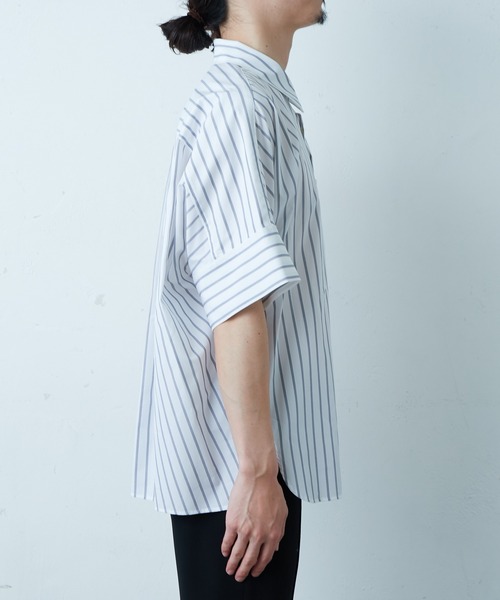 Lui's（ルイス）の「ストライプドルマンデザイン ビッグシャツ（シャツ/ブラウス・メンズ・ホワイト/ブルー・SMALL/MEDIUM）」の11枚目の写真