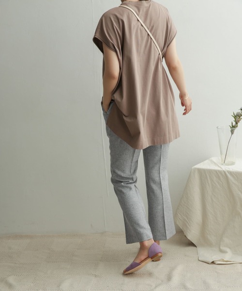 URBAN RESEARCH DOORS(アーバンリサーチドアーズ)の「リネンライクフレアイージーパンツ(その他パンツ・レディース・ベージュ/グレー・38/36)」の8枚目の写真