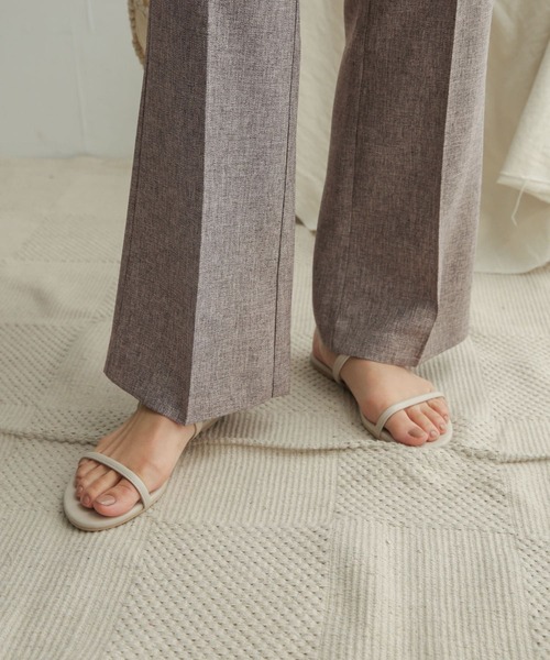 URBAN RESEARCH DOORS(アーバンリサーチドアーズ)の「リネンライクフレアイージーパンツ(その他パンツ・レディース・ベージュ/グレー・38/36)」の9枚目の写真