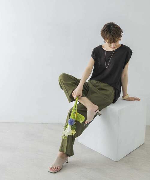 URBAN RESEARCH（アーバンリサーチ）の「リネンノースリーブカットソー（Tシャツ/カットソー・レディース・ブラック/オレンジ/モカ・FREE）」の11枚目の写真