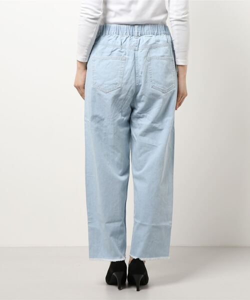 Samansa Mos2（サマンサ モスモス）の「デニムイージーパンツ（デニムパンツ・レディース・ブルー/サックスブルー・ﾌﾘ-）」の4枚目の写真