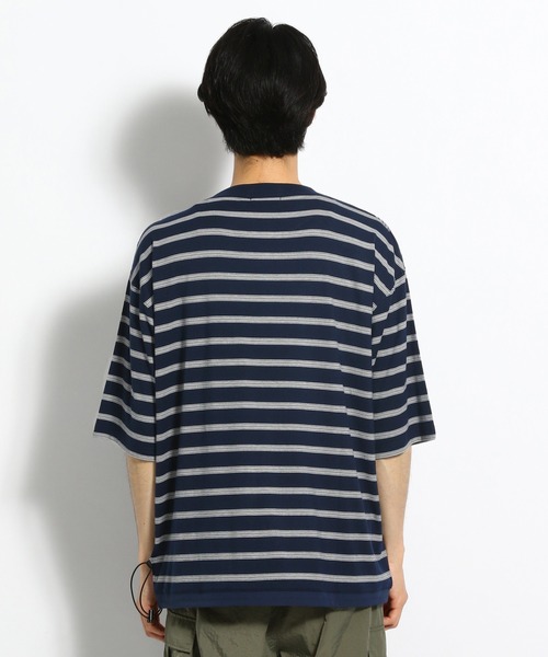 niko and...(ニコアンド)の「ボ-ダ-ドロストTシャツ(Tシャツ/カットソー・メンズ・ネイビー/ライトグレー/ホワイト・MEDIUM/LARGE)」の9枚目の写真