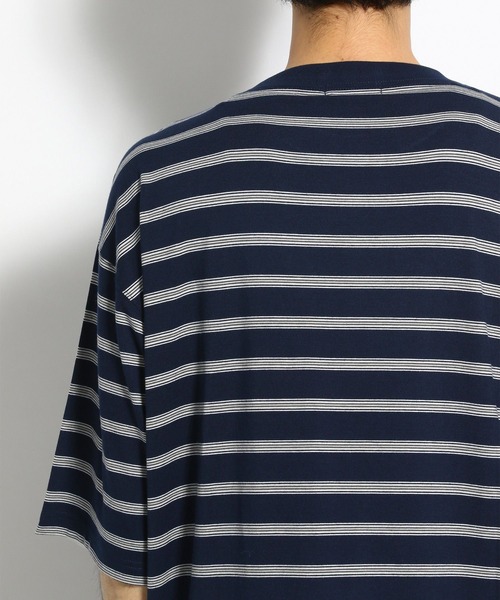 niko and...(ニコアンド)の「ボ-ダ-ドロストTシャツ(Tシャツ/カットソー・メンズ・ネイビー/ライトグレー/ホワイト・MEDIUM/LARGE)」の14枚目の写真