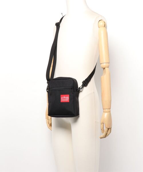 Manhattan Portage（マンハッタンポーテージ）の「City Light Bag -シティライトバッグ-（ショルダーバッグ・メンズ・ブラック/ベージュ/ネイビー・X-SMALL）」の14枚目の写真