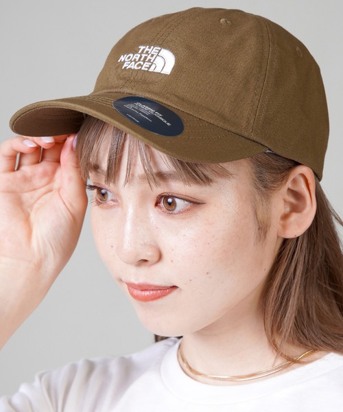 THE NORTH FACE（ザノースフェイス）の「【THE NORTH FACE / ザ・ノース・フェイス】Norm Hatノームハット ロゴキャップ（キャップ・レディース・ベージュ/ブラウン/ブラック・ONESIZE）」の2枚目の写真