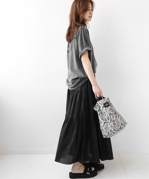 JOURNAL STANDARD relume(ジャーナルスタンダード レリューム)の「コーティングタイプライターティアードスカート◆(スカート・レディース・ブラック/キャメル・FREE)」の22枚目の写真