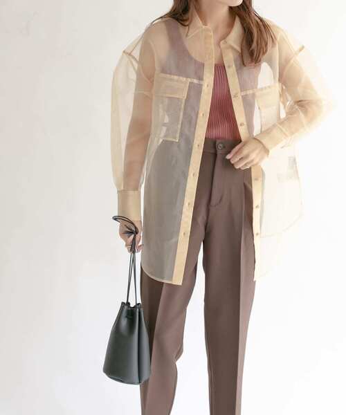 KBF（ケイビーエフ）の「illi　ワンタックスリムテーパードパンツ（その他パンツ・レディース・ブラック/ベージュ/ブラウン・38/36）」の10枚目の写真