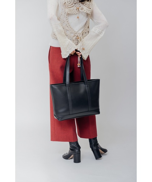 DEVICE+（デバイスプラス）の「DEVICE＋  フェイクレザー シンプル シックデザイン ビッグ トートバッグ（トートバッグ・メンズ・ブラック・FREE）」の17枚目の写真