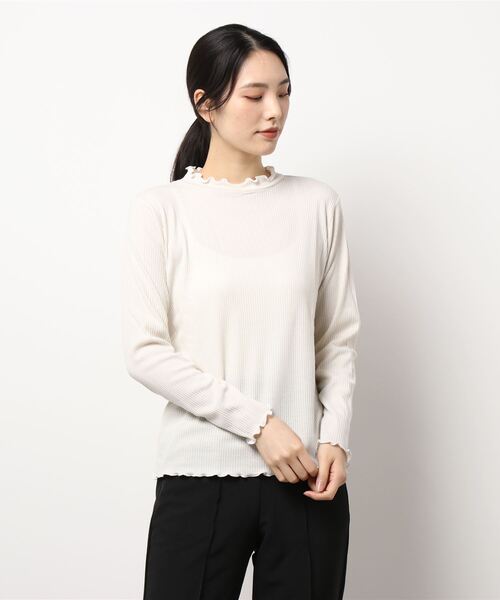 Samansa Mos2 blue（サマンサモスモスブルー）の「フリルネックリブロンT（Tシャツ/カットソー・レディース・ブラック/グレー/オフホワイト・MEDIUM/LARGE）」の2枚目の写真