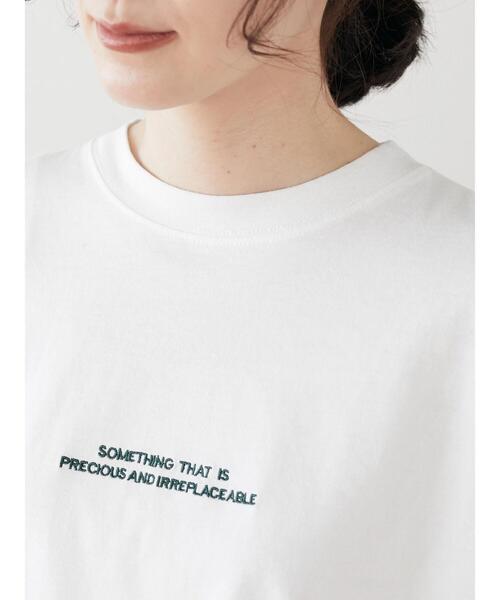Green　Parks（グリーンパークス）の「ショート丈刺繍ロゴロンTEE＊（Tシャツ/カットソー・レディース・グレー/オフホワイト・FREE）」の4枚目の写真