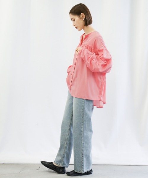 select MOCA(セレクトモカ)の「ギャザーデザインドルマンスリーブブラウス(シャツ/ブラウス・レディース・ブラック/オフホワイト/ライトグリーン/チェリーピンク・FREE)」の6枚目の写真