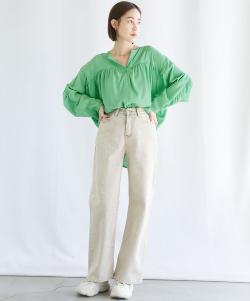 select MOCA(セレクトモカ)の「ギャザーデザインドルマンスリーブブラウス(シャツ/ブラウス・レディース・ブラック/オフホワイト/ライトグリーン/チェリーピンク・FREE)」の5枚目の写真