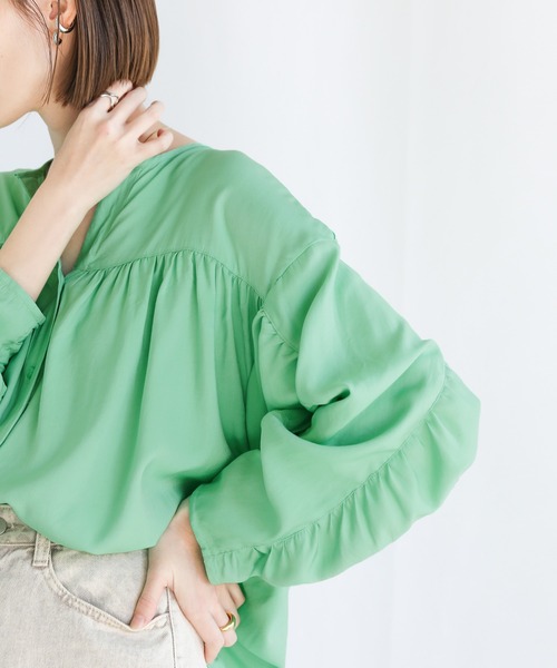 select MOCA(セレクトモカ)の「ギャザーデザインドルマンスリーブブラウス(シャツ/ブラウス・レディース・ブラック/オフホワイト/ライトグリーン/チェリーピンク・FREE)」の8枚目の写真