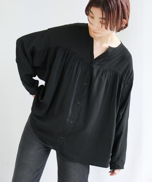 select MOCA(セレクトモカ)の「ギャザーデザインドルマンスリーブブラウス(シャツ/ブラウス・レディース・ブラック/オフホワイト/ライトグリーン/チェリーピンク・FREE)」の21枚目の写真
