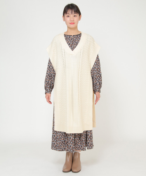 LBC(エルビーシー)の「ケーブルロングニットベスト(ニット/セーター・レディース・ホワイト/チャコールグレー・M)」の13枚目の写真