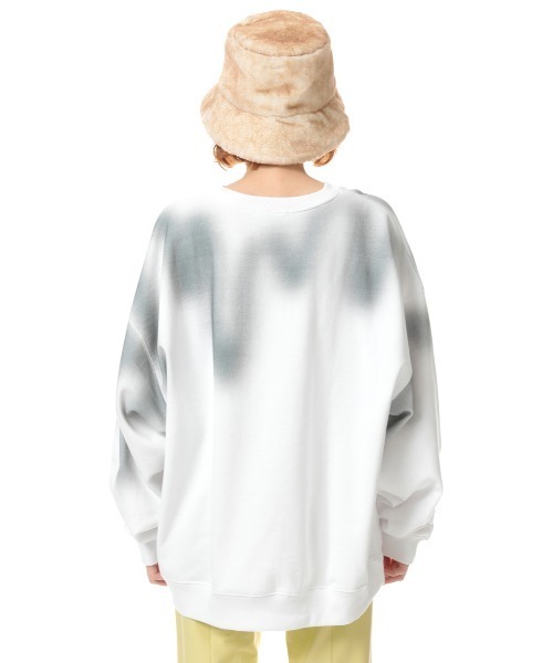 SLY（スライ）の「OVER SIZE MELT-DYE SW TOPS オーバーサイズ スウェット トップス（スウェット・レディース・ホワイト系その他2/ブラック系その他2/ブルー系その他・FREE）」の18枚目の写真