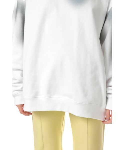 SLY（スライ）の「OVER SIZE MELT-DYE SW TOPS オーバーサイズ スウェット トップス（スウェット・レディース・ホワイト系その他2/ブラック系その他2/ブルー系その他・FREE）」の21枚目の写真