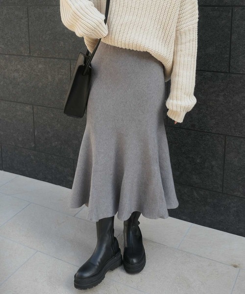 CORNERS（コーナーズ）の「ニットマーメイドスカート（スカート・レディース・ブラック/ベージュ/ブラウン/グレー/ライトグリーン/アイボリー/グリーン/オレンジ・M/L）」の3枚目の写真