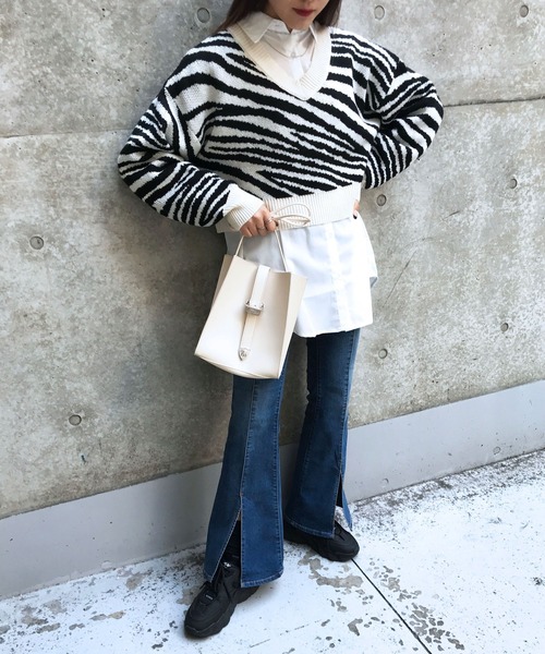 INGNI(イング)の「ゼブラ柄ショート丈ニット(ニット/セーター・レディース・ブラック/アイボリー・M)」の5枚目の写真