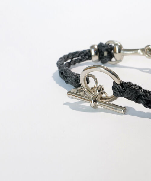 wakami(ワカミ)の「wakami × BEAMS / 別注 ビット ブレスレット(ブレスレット・メンズ・チャコールグレー/ブルー/ライトベージュ・ONE SIZE)」の11枚目の写真