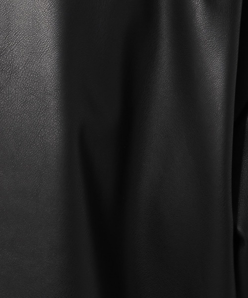 LAKOLE（ラコレ）の「フェイクレザーフードブルゾン / 261231（ブルゾン・メンズ・ブラック・MEDIUM/LARGE）」の5枚目の写真