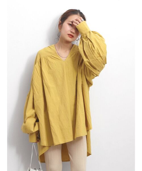 Ungrid（アングリッド）の「スリーブタックボリュームブラウス（シャツ/ブラウス・レディース・ブラック/オフホワイト/イエロー・FREE）」の16枚目の写真