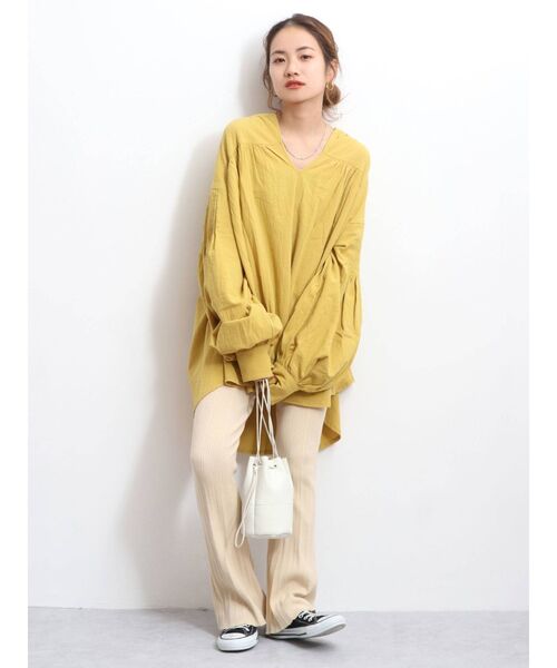 Ungrid（アングリッド）の「スリーブタックボリュームブラウス（シャツ/ブラウス・レディース・ブラック/オフホワイト/イエロー・FREE）」の22枚目の写真