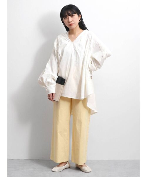 Ungrid（アングリッド）の「スリーブタックボリュームブラウス（シャツ/ブラウス・レディース・ブラック/オフホワイト/イエロー・FREE）」の13枚目の写真