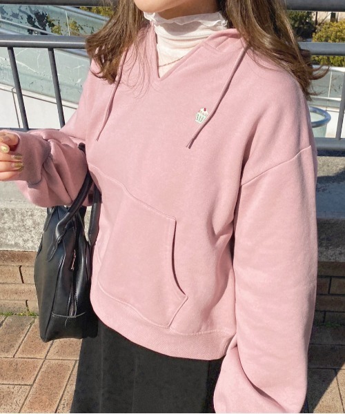 apres jour（アプレジュール）の「スリットネックパーカー【ZOZOTOWN限定アイテム】（パーカー・レディース・ピンク/アイボリー/ナチュラル・X-LARGE/フリー）」の2枚目の写真