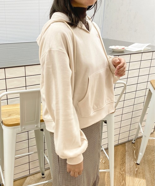 apres jour（アプレジュール）の「スリットネックパーカー【ZOZOTOWN限定アイテム】（パーカー・レディース・ピンク/アイボリー/ナチュラル・X-LARGE/フリー）」の19枚目の写真
