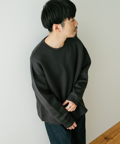 ITEMS URBANRESEARCH(アイテムズ アーバンリサーチ)の「カノコダンボール クルーネックプルオーバー(スウェット・メンズ・ダークグレー/グレー系その他/ブラック・MEDIUM/LARGE)」の6枚目の写真