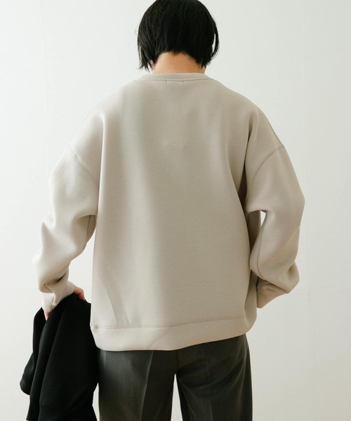 ITEMS URBANRESEARCH(アイテムズ アーバンリサーチ)の「カノコダンボール クルーネックプルオーバー(スウェット・メンズ・ダークグレー/グレー系その他/ブラック・MEDIUM/LARGE)」の18枚目の写真