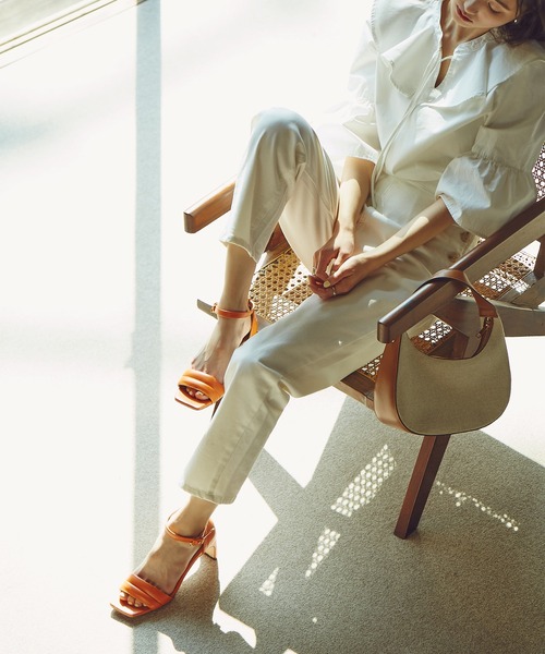 N.（N. Natural Beauty Basic）（エヌエヌナチュラルビューティーベーシック）の「◆ステッチベルトストラップサンダル（サンダル・レディース・ホワイト/ブラック/オレンジ・22.5/23.5/24.5）」の7枚目の写真