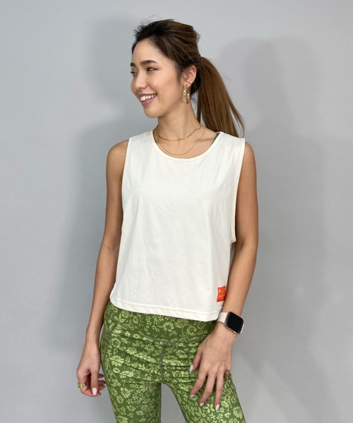 Hurley (ハーレー)の「Hurley/ハーレー 水陸両用ワンポイントロゴショート丈タンクトップ/ラッシュガードタンクトップ WSL2200002(タンクトップ・レディース・ホワイト/ブラック/カーキ・S/M)」の13枚目の写真