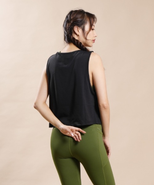 Hurley (ハーレー)の「Hurley/ハーレー 水陸両用ワンポイントロゴショート丈タンクトップ/ラッシュガードタンクトップ WSL2200002(タンクトップ・レディース・ホワイト/ブラック/カーキ・S/M)」の9枚目の写真
