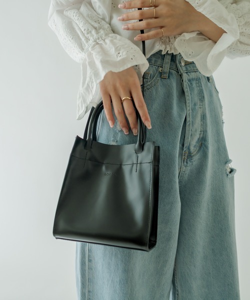 ROROL(ロロル)の「ROROL スクエアミニショルダー(ショルダーバッグ・レディース・ブラック/オフホワイト/キャメル・ONE SIZE)」の14枚目の写真