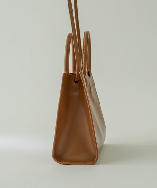 ROROL(ロロル)の「ROROL スクエアミニショルダー(ショルダーバッグ・レディース・ブラック/オフホワイト/キャメル・ONE SIZE)」の18枚目の写真