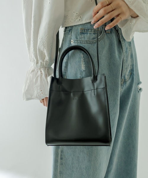 ROROL(ロロル)の「ROROL スクエアミニショルダー(ショルダーバッグ・レディース・ブラック/オフホワイト/キャメル・ONE SIZE)」の13枚目の写真