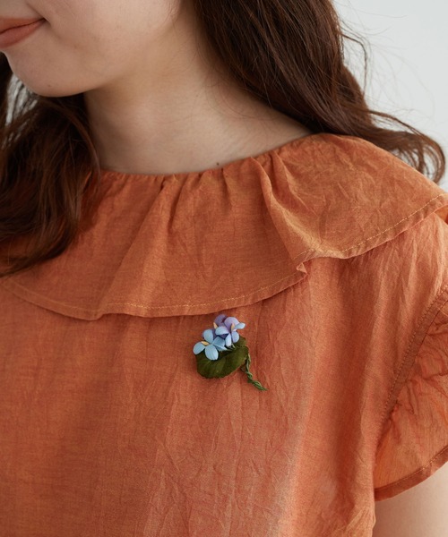 chambre de charme（シャンブルドゥシャーム）の「△cdc スミレの花ブローチ（ブローチ/コサージュ・レディース・パープル・FREE）」の6枚目の写真