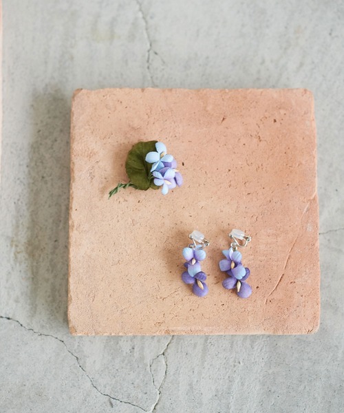 chambre de charme（シャンブルドゥシャーム）の「△cdc スミレの花ブローチ（ブローチ/コサージュ・レディース・パープル・FREE）」の9枚目の写真