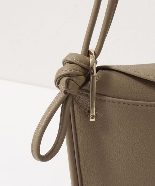 NOLLEY’S(ノーリーズ)の「【LE VERNIS/ルベルニ】◇【WEB限定】ラウンドショルダーバッグ(ショルダーバッグ・レディース・ベージュ/オフホワイト/ブラック・FREE)」の10枚目の写真