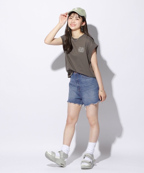 repipi armario(レピピ アルマリオ)の「カットオフデニムショートパンツ(デニムパンツ・キッズ・ホワイト/ブルー系その他/ブルー系その他2・SMALL/MEDIUM/LARGE)」の22枚目の写真