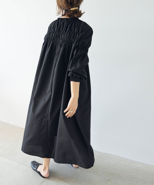rectangle（レクタングル）の「シャーリングロングワンピース（ワンピース・レディース・ピンク/ブラック/オフホワイト・FREE）」の13枚目の写真