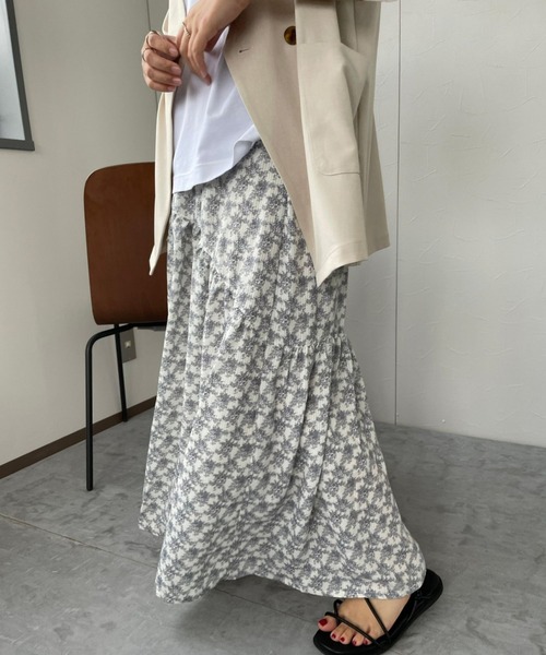 JUGLANS(ユグランス)の「☆ 大人レトロ。花柄ギャザー切替マキシスカート 343073(スカート・レディース・ホワイト/ブラック・FREE)」の5枚目の写真